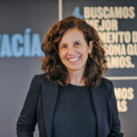 Juanita León